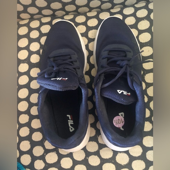 Fila Mens Tennis Shoes…size 10.5 pre worn - Picture 3 of 6